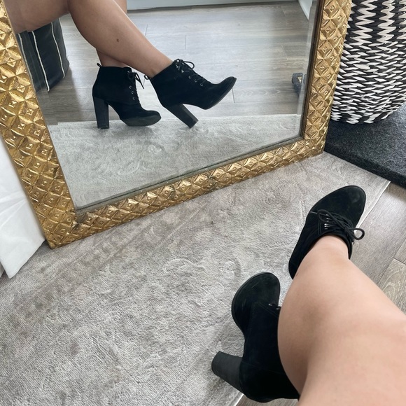 SOLD - Genuine Leather Lace Up Aldo Booties - Picture 2 of 4